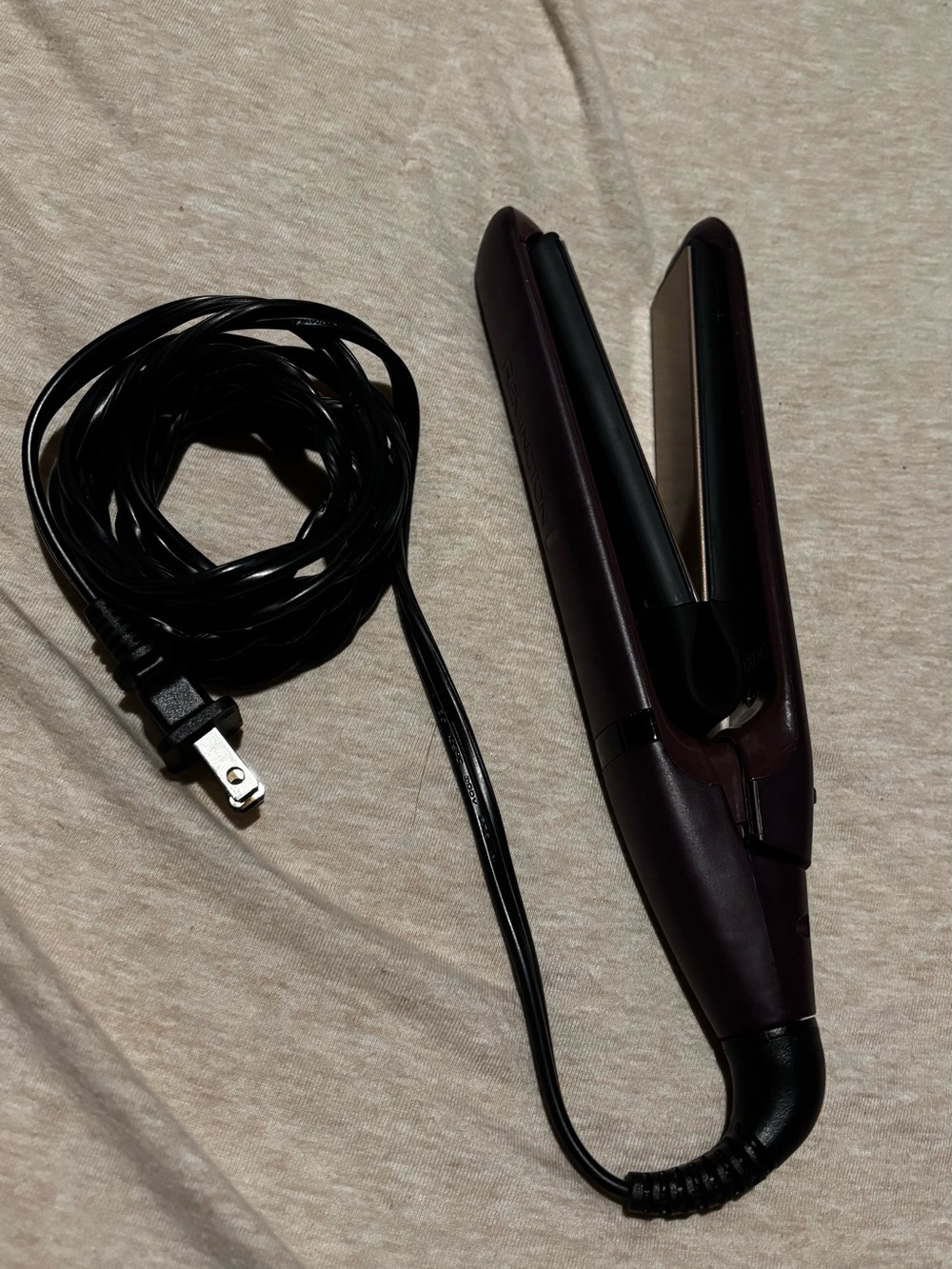Compact Burgundy Hair Straightener with Long Cord